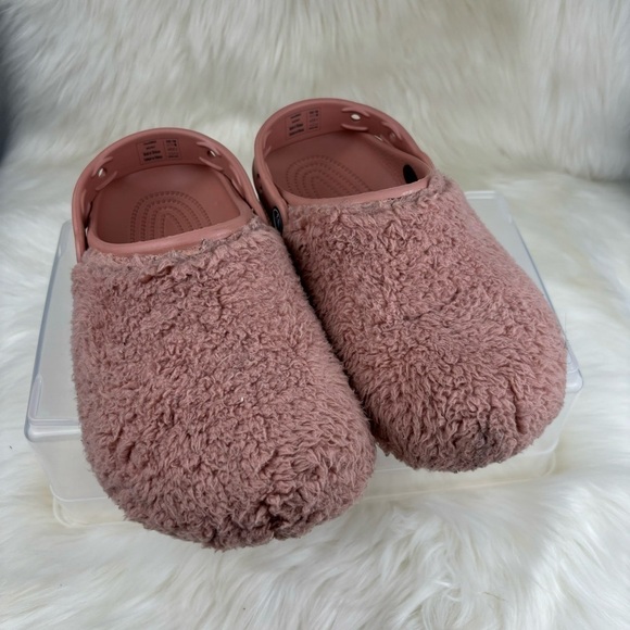 CROCS CLASSIC FUZZ MANIA CLOG PALE BLUSH SIZE M-5 W-7 - Picture 1 of 9